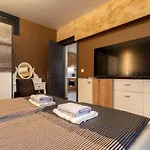 Incredible 2bdr With Veranda And House-like Feel Апартамент Банско
