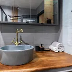Incredible 2bdr With Veranda And House-like Feel Апартамент Банско