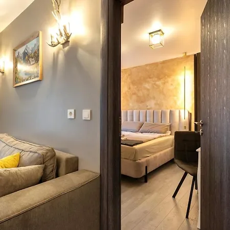 Incredible 2bdr With Veranda And House-like Feel Апартамент