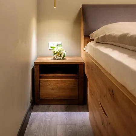 아파트 Incredible 2bdr With Veranda And House-like Feel