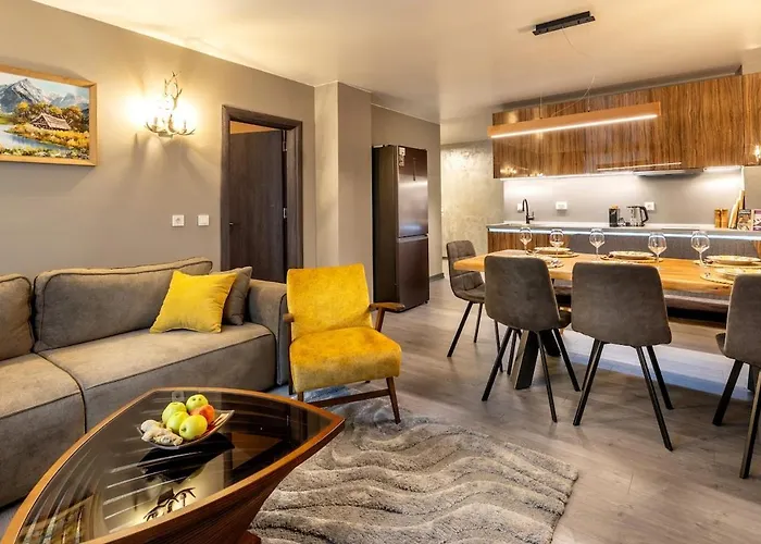 Incredible 2bdr With Veranda And House-like Feel