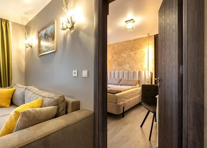 Incredible 2bdr With Veranda And House-like Feel アパート