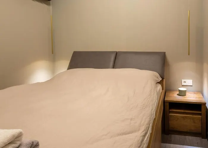 アパート Incredible 2bdr With Veranda And House-like Feel