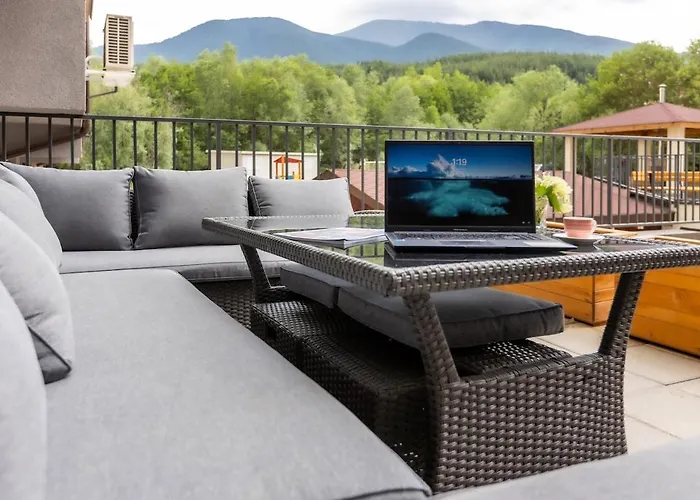 アパート Incredible 2bdr With Veranda And House-like Feel *